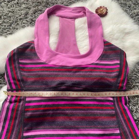 Lululemon Scoop Neck Tank - Picture 8 of 9